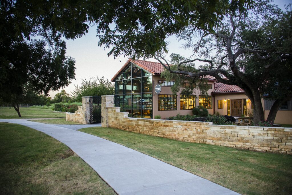 The outdoor view of Heritage Coffee