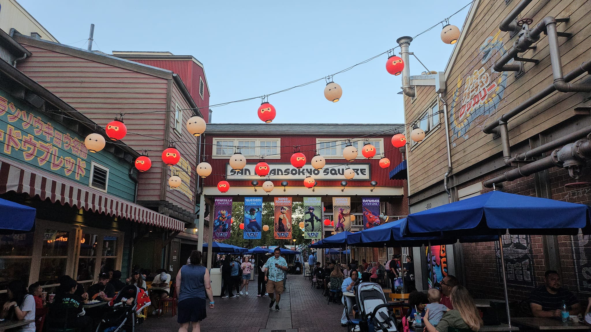 Your Perfect Disneyland Itinerary: 1-Day Park Hopper Fun